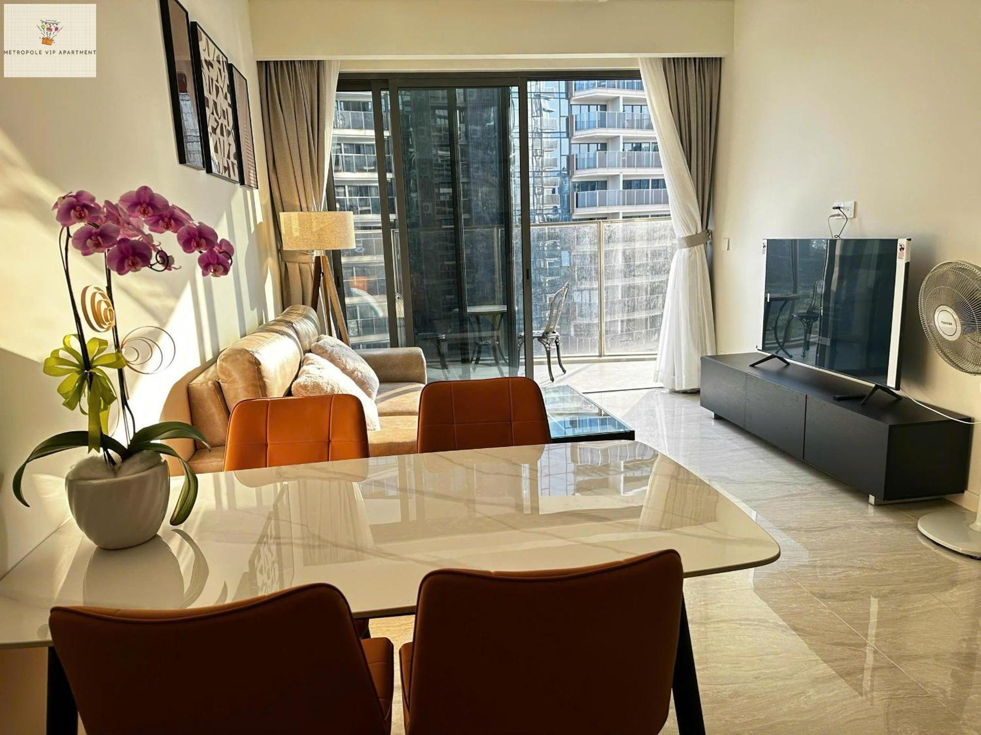 Căn hộ Metropole Vip Luxury *